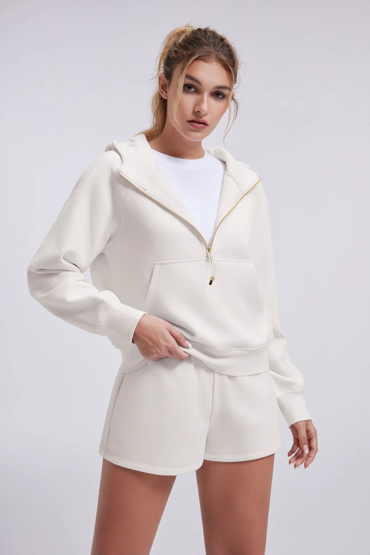 Sudadera Corta con Capucha y Media Cremallera