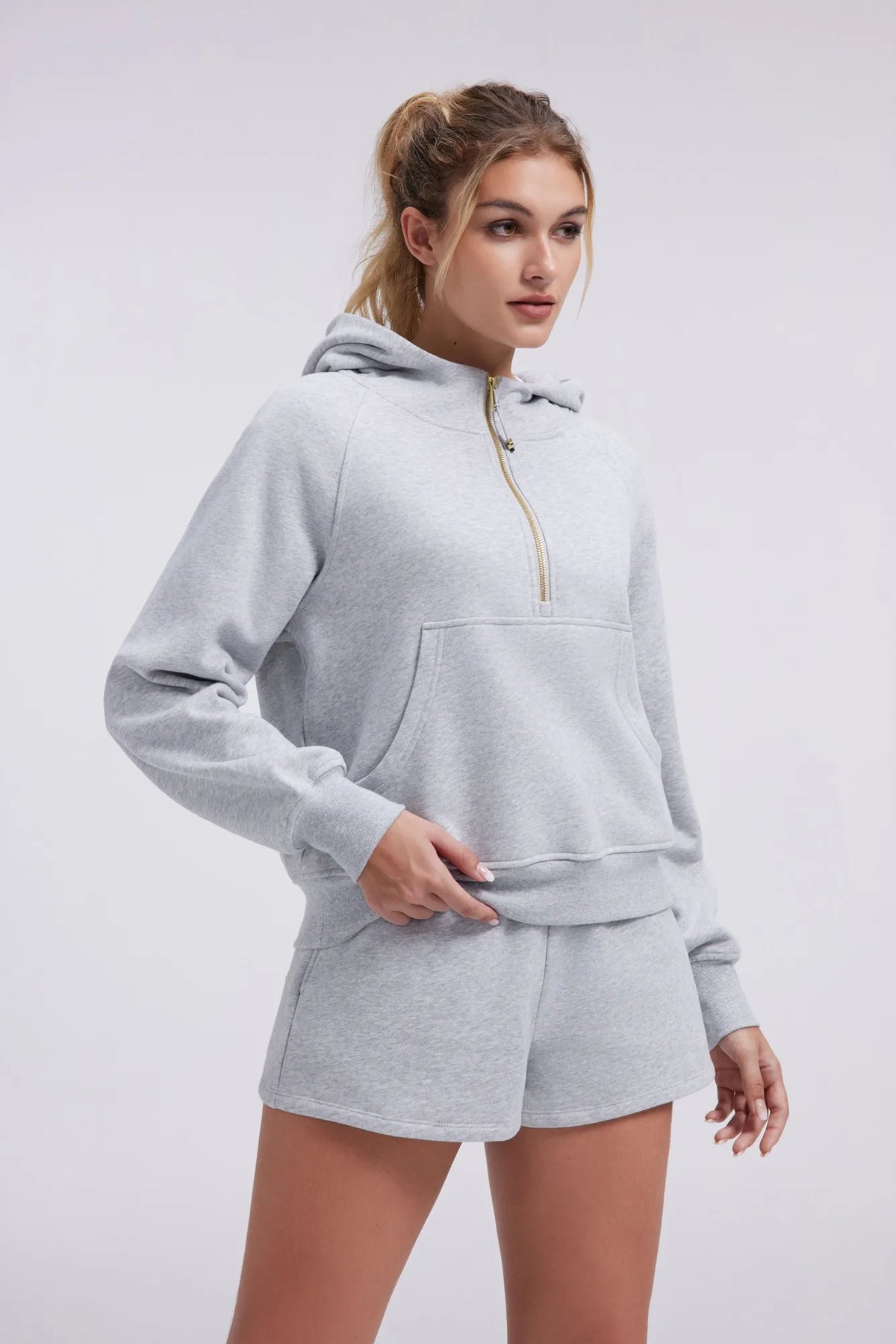 Sudadera Corta con Capucha y Media Cremallera