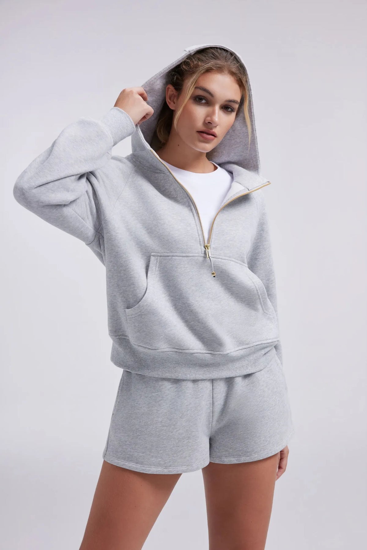 Sudadera Corta con Capucha y Media Cremallera