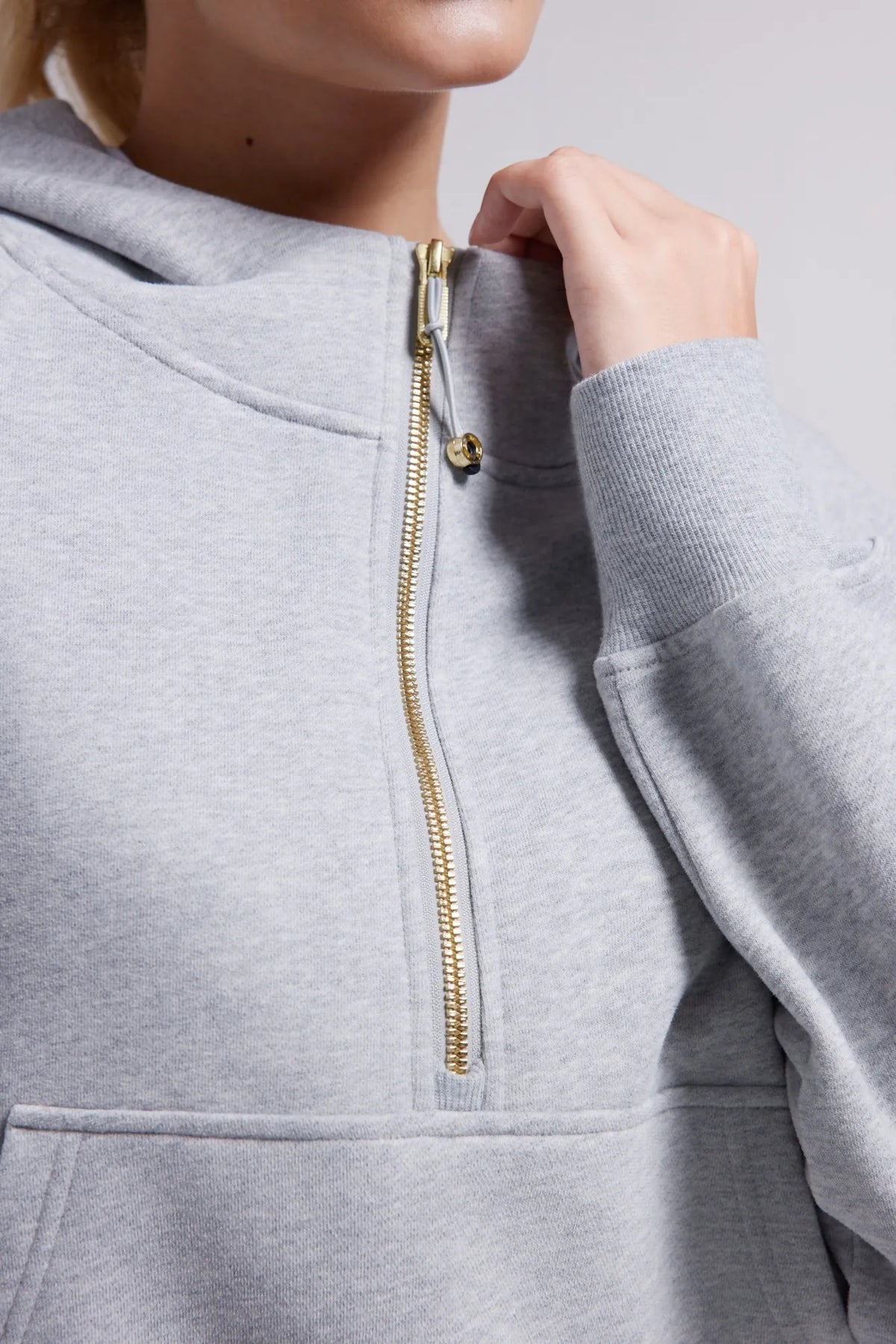 Sudadera Corta con Capucha y Media Cremallera